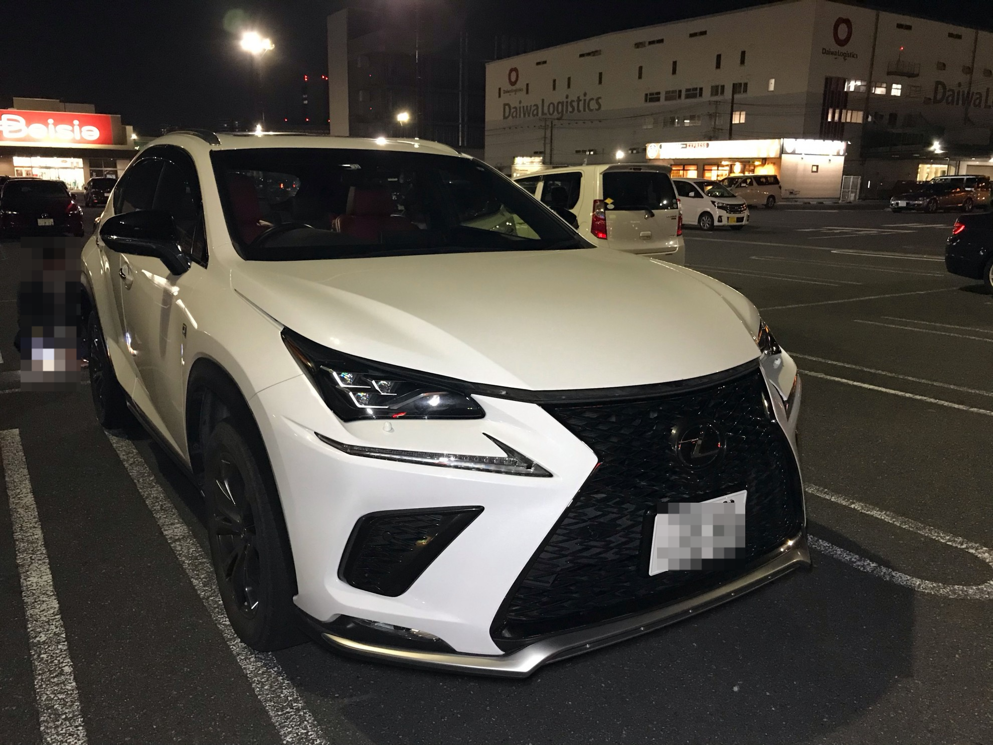 外装右前