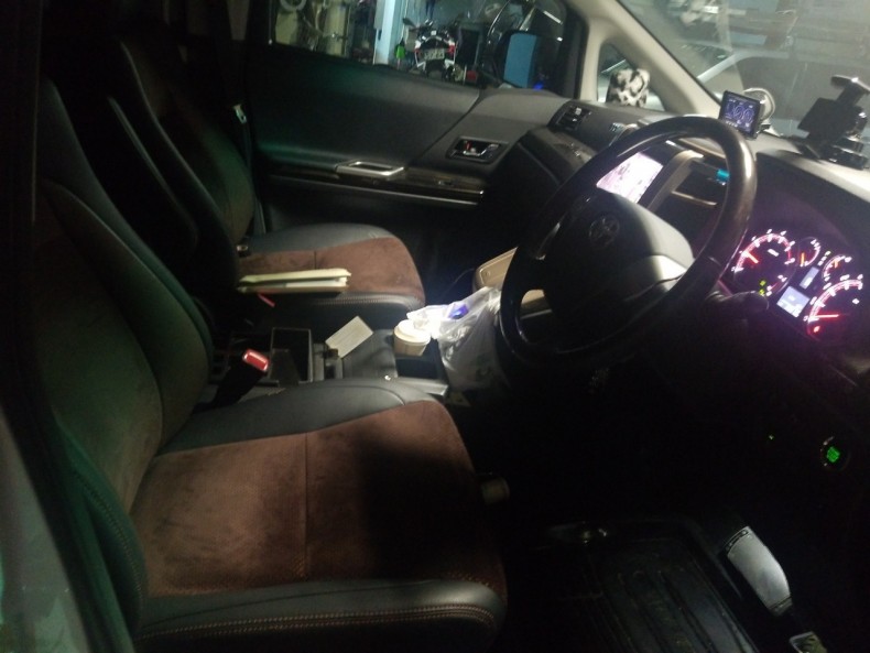 内装前方シート