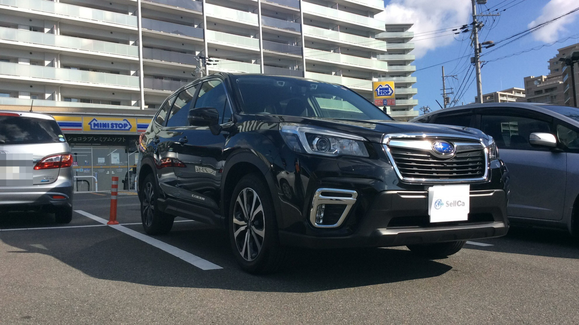 外装右前