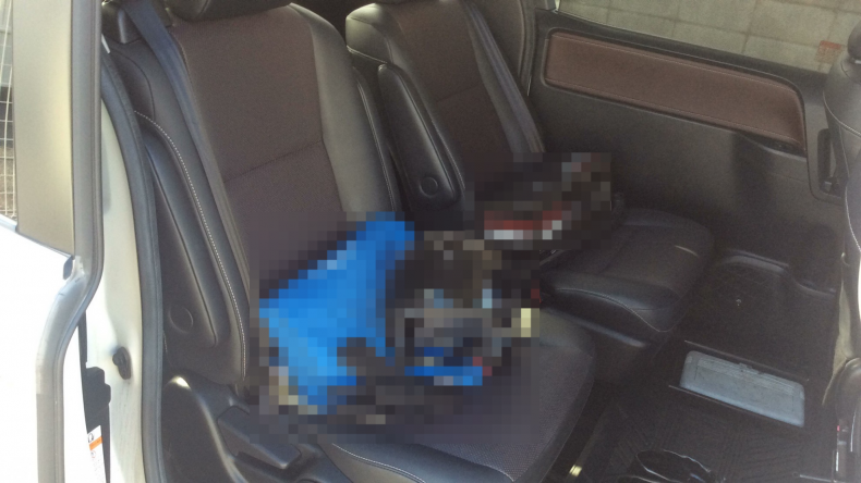 内装後方シート