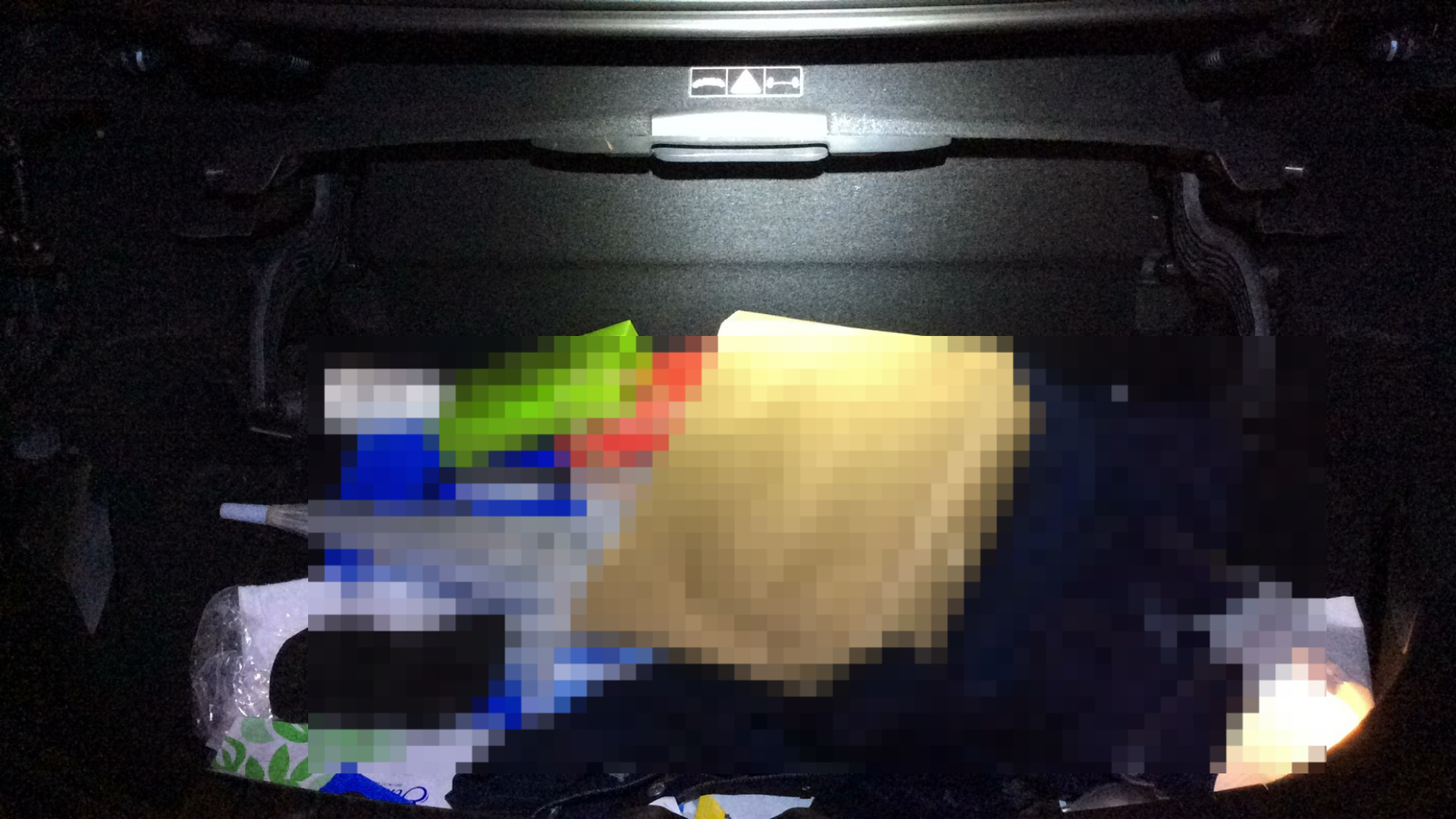 内装トランク