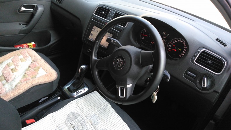 内装前方シート