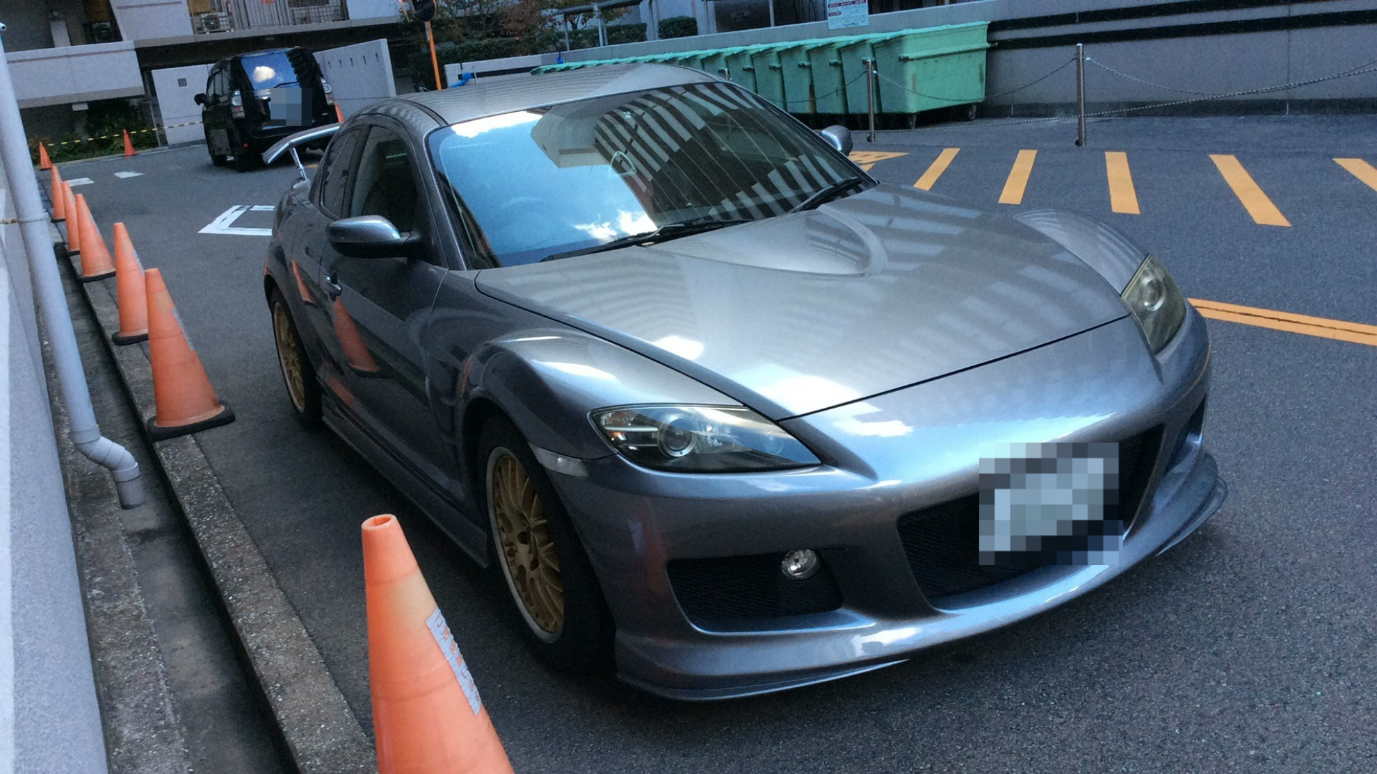 外装右前