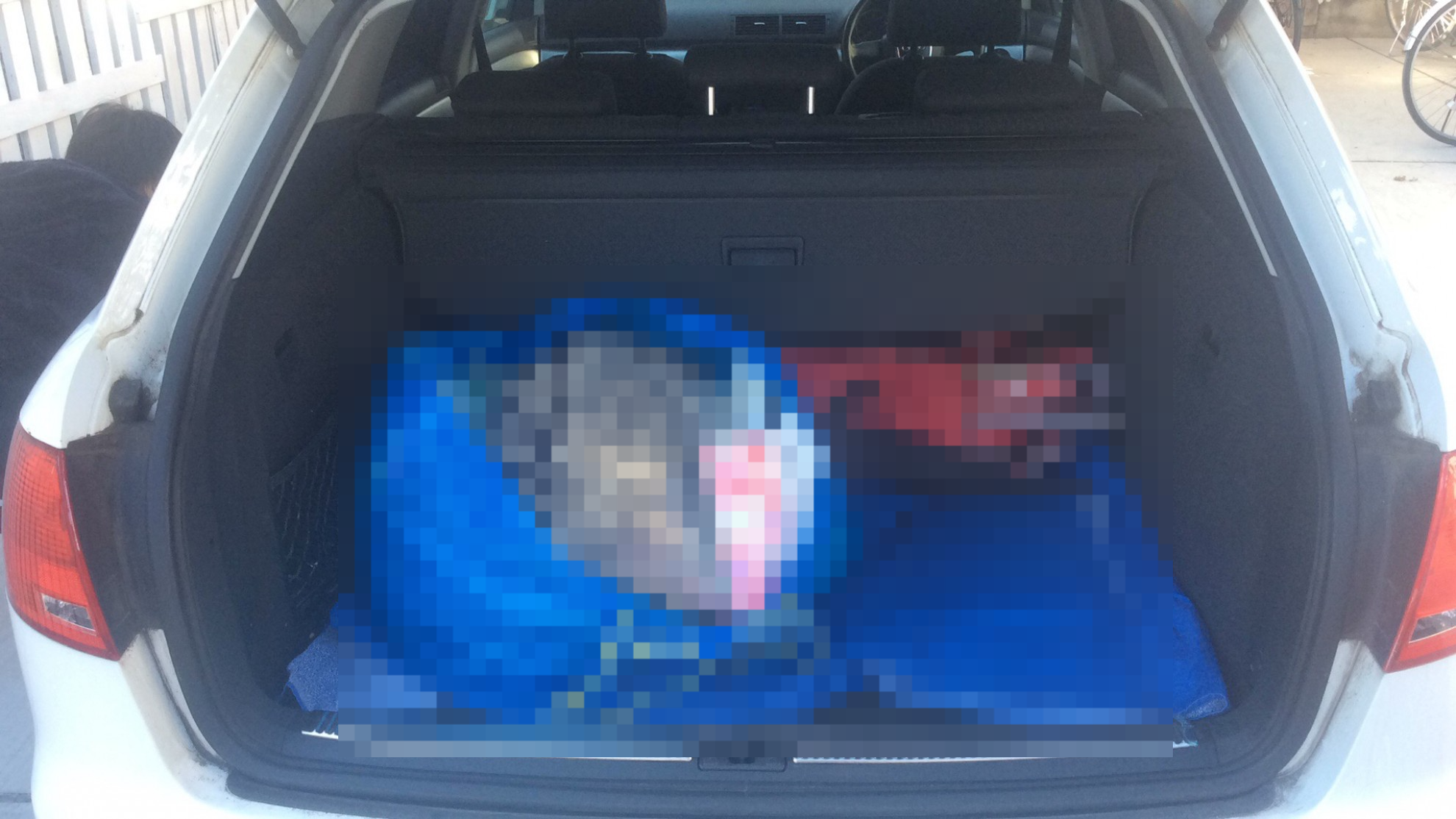 内装トランク