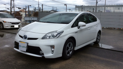 car_main_img