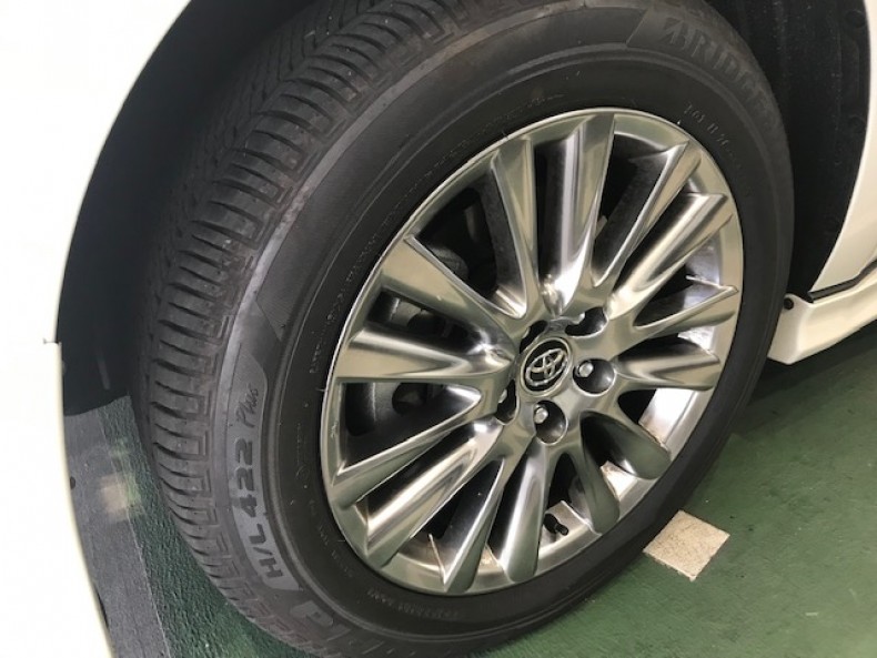 タイヤホイール前