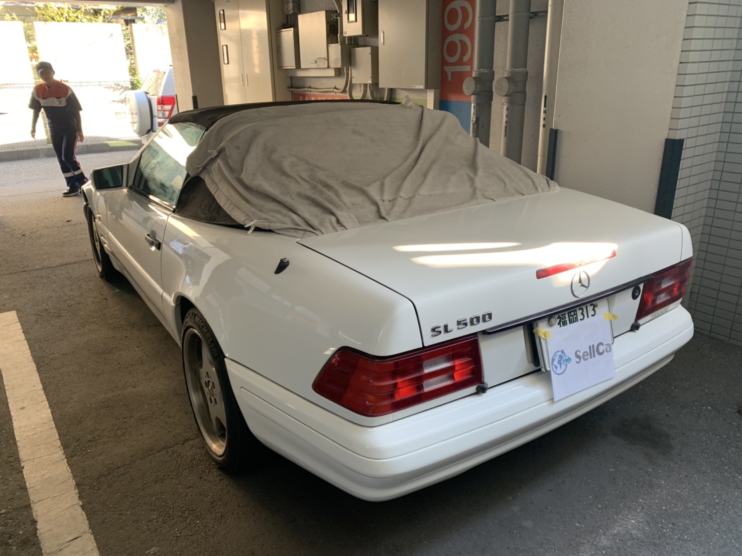 外装右