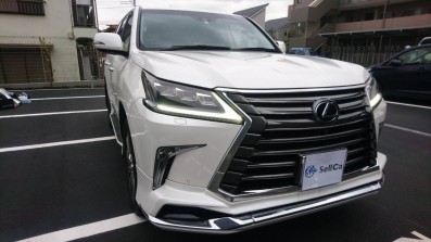 car_main_img