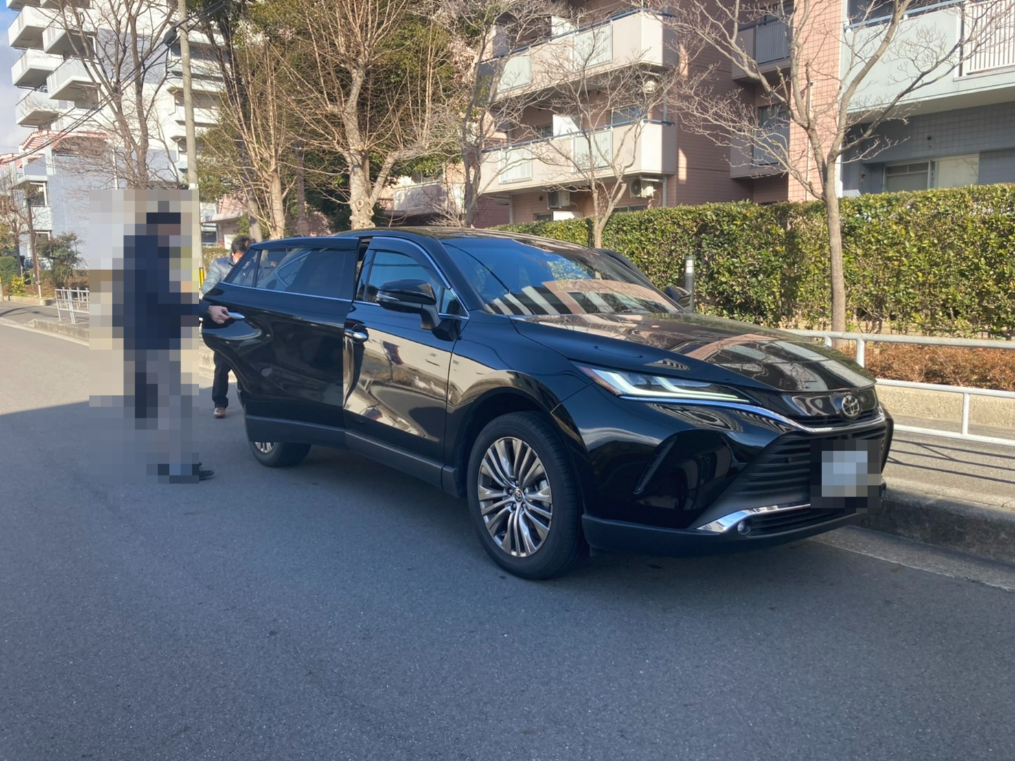 外装右前