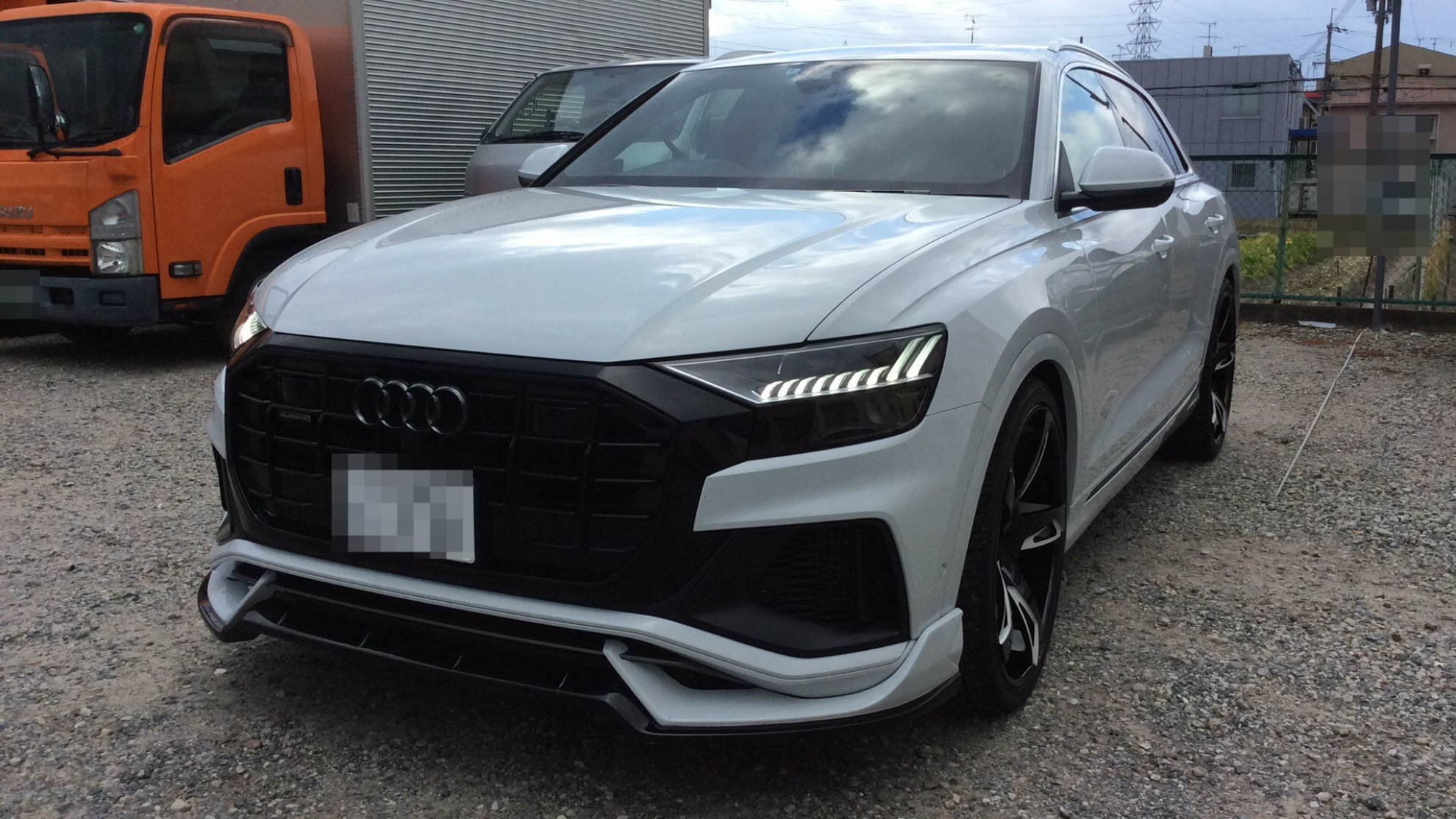 アウディ Ｑ８の売買実績画像