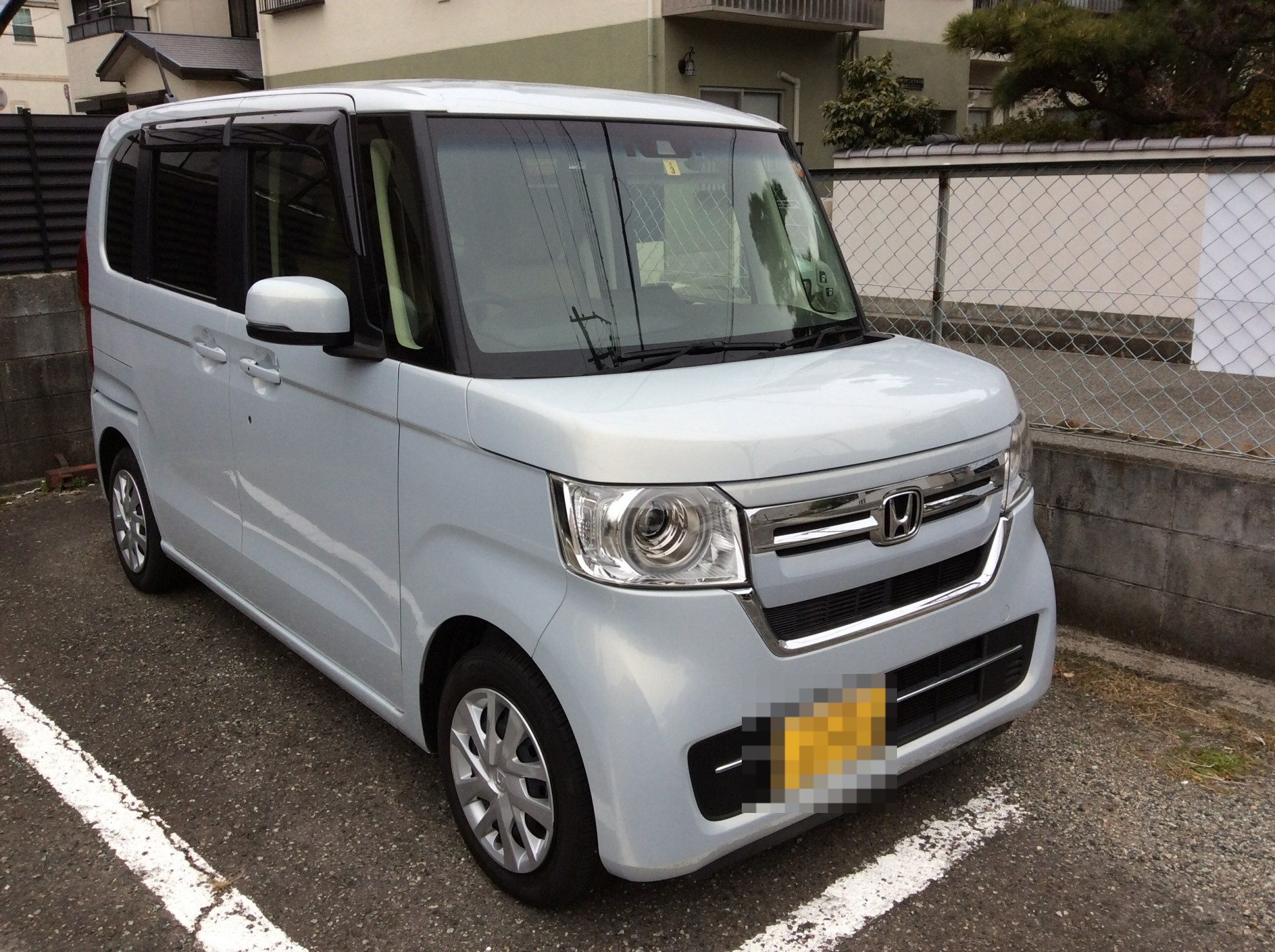 外装右前