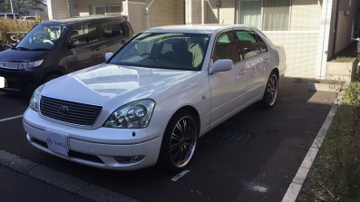 car_main_img