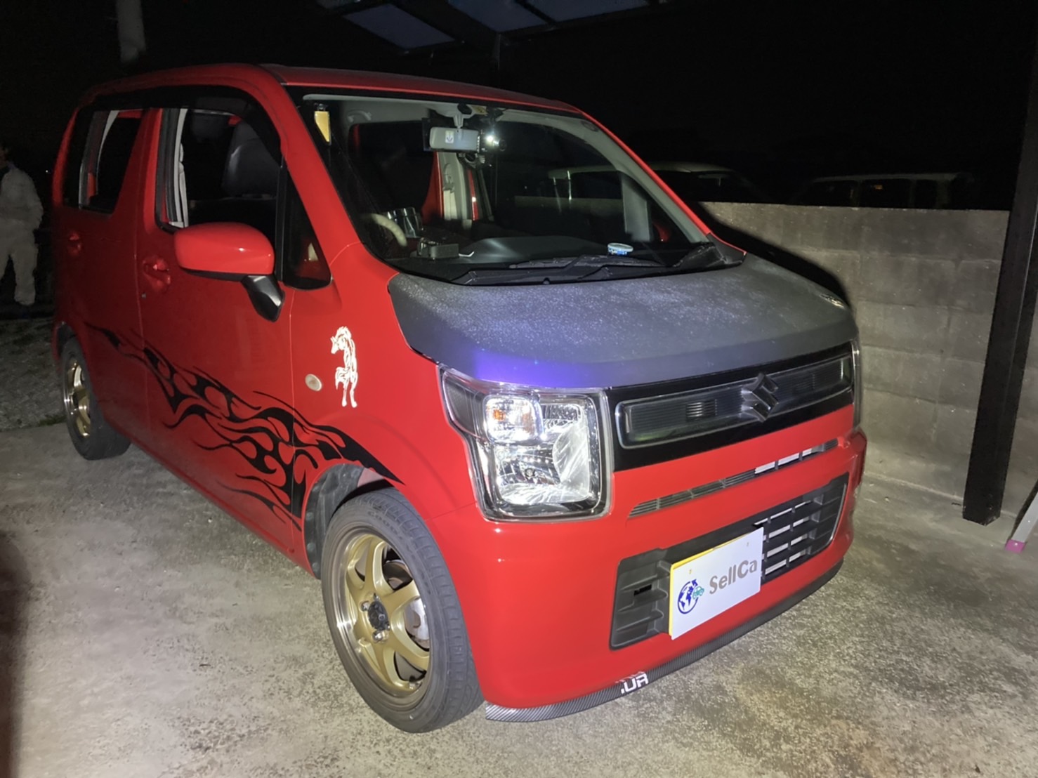 外装右前