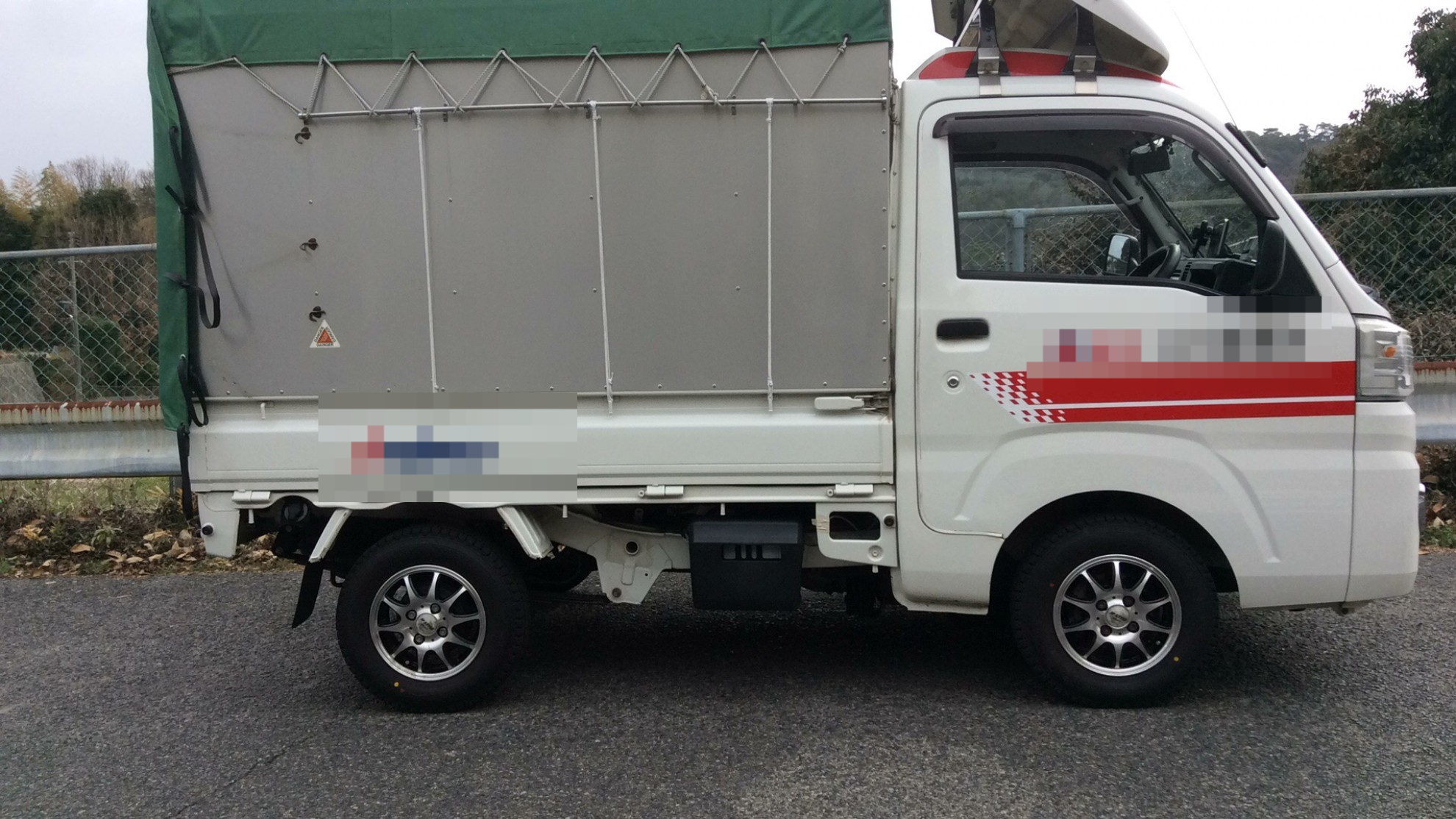 外装右