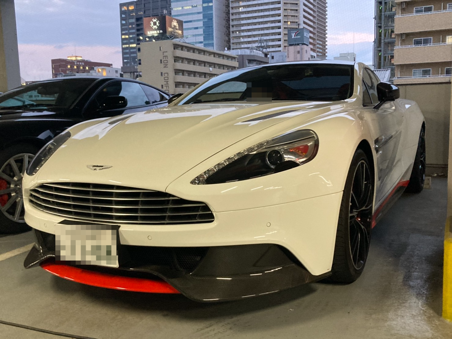 アストンマーティン ヴァンキッシュの売買実績画像