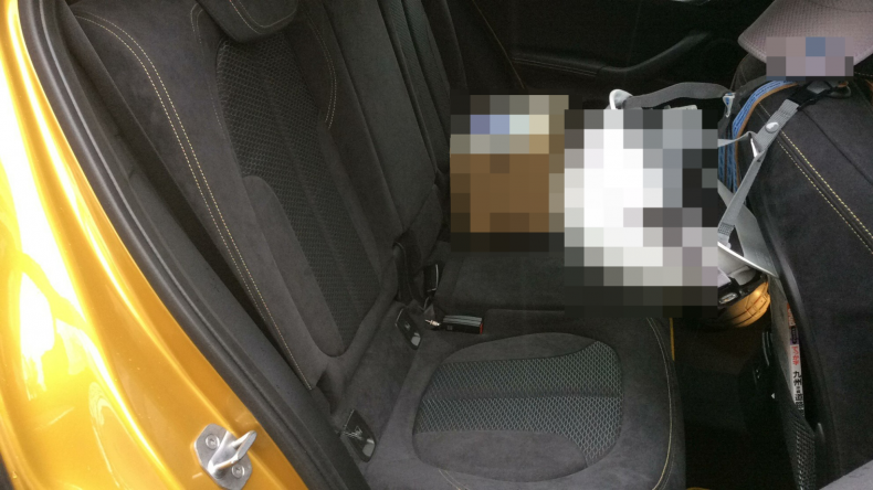 内装後方シート