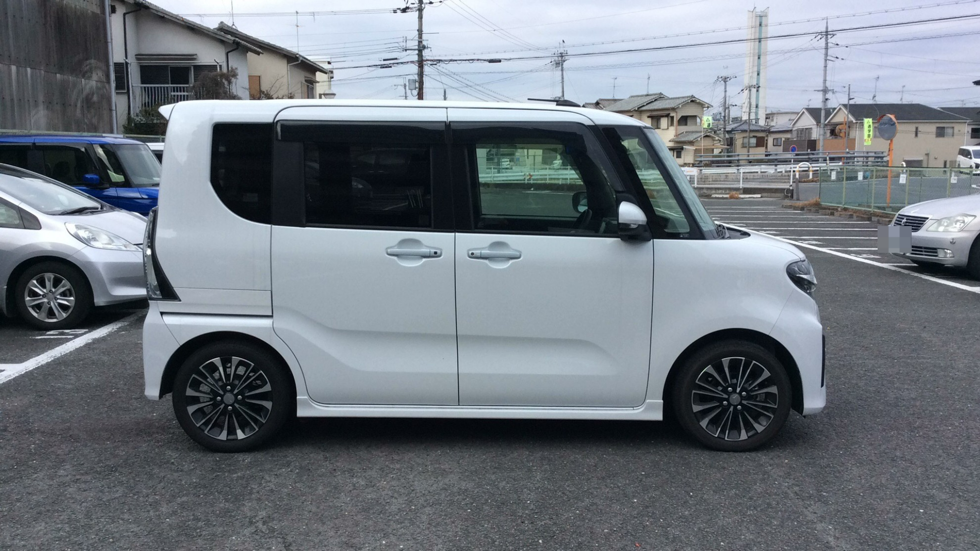 外装右