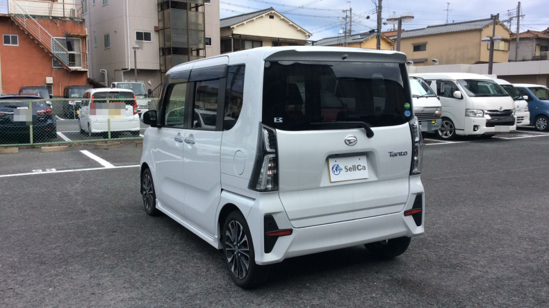 外装左後方