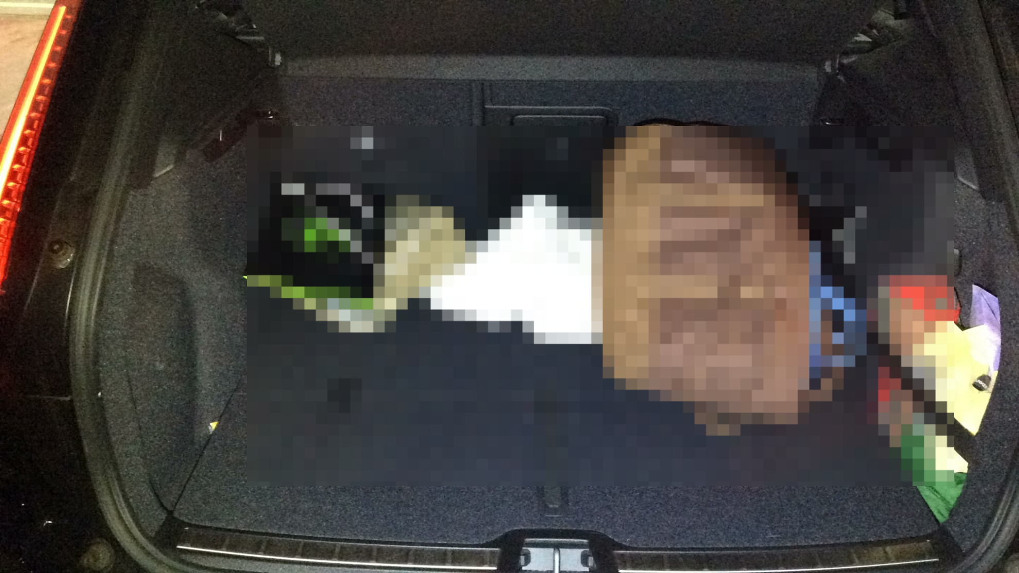 内装トランク