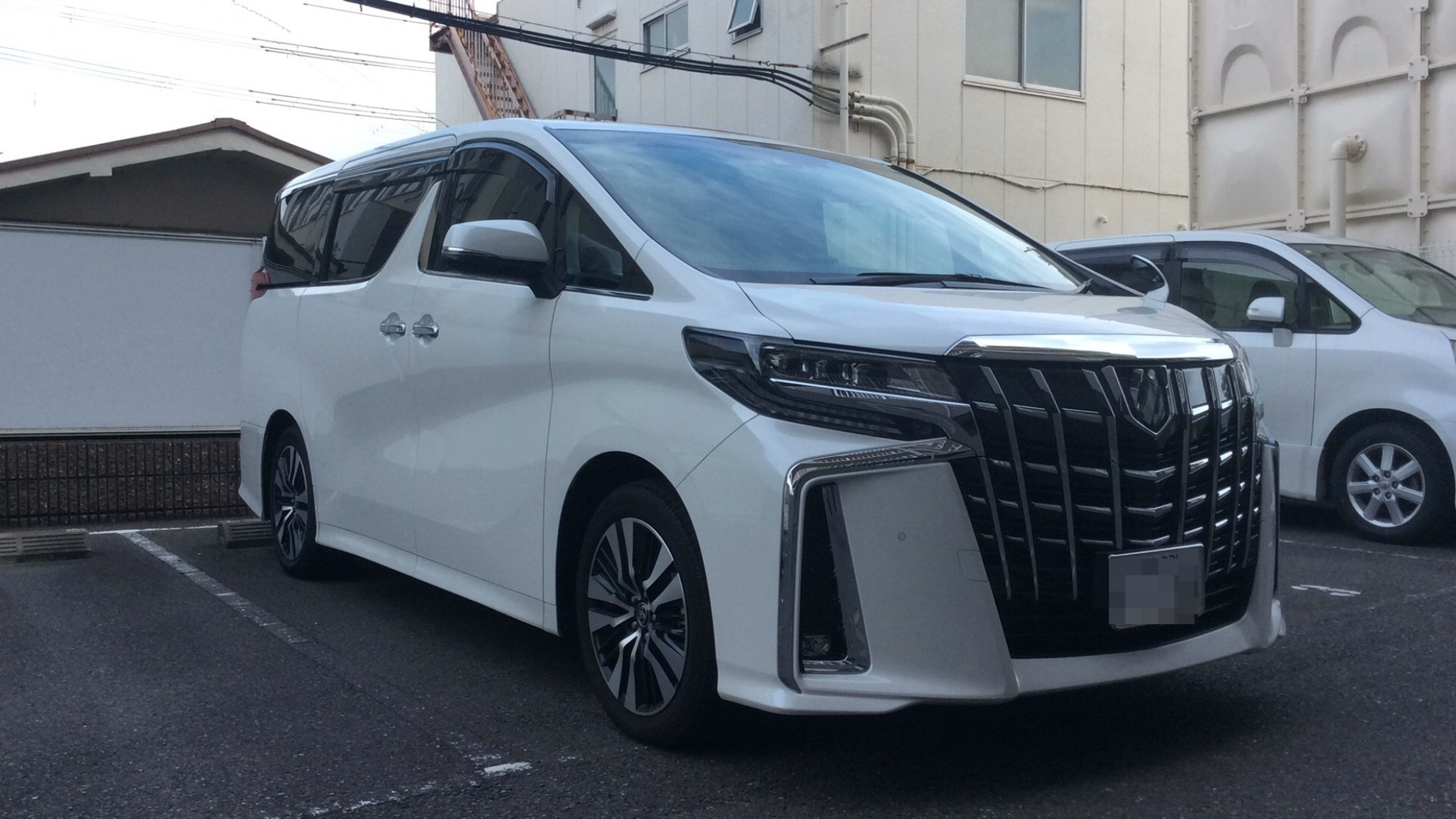 外装右前