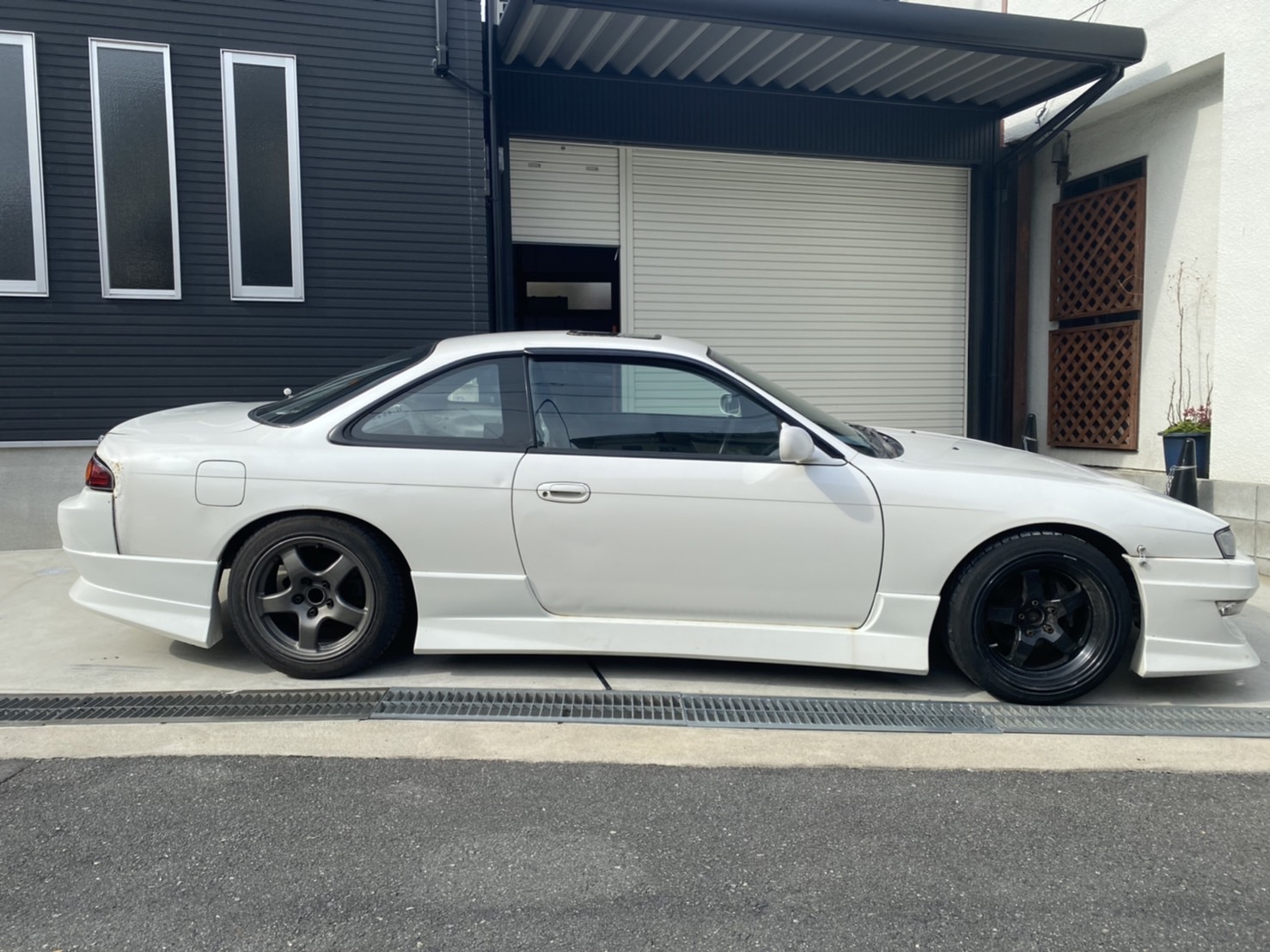 外装右