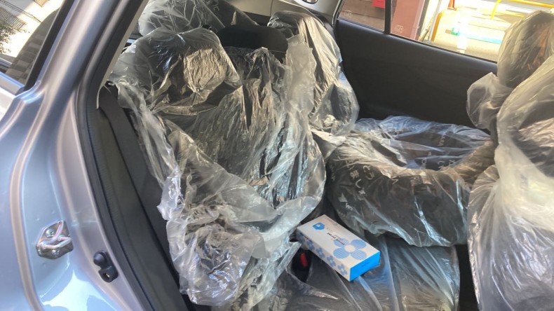 内装後方シート