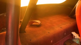 内装後方シート