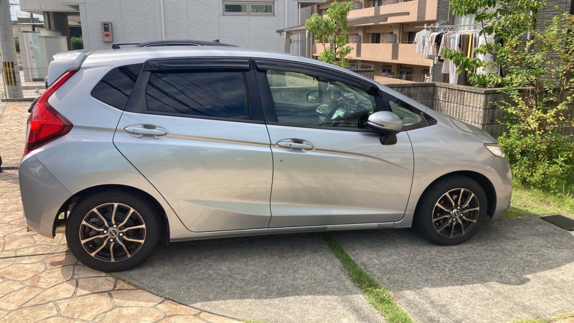 外装右