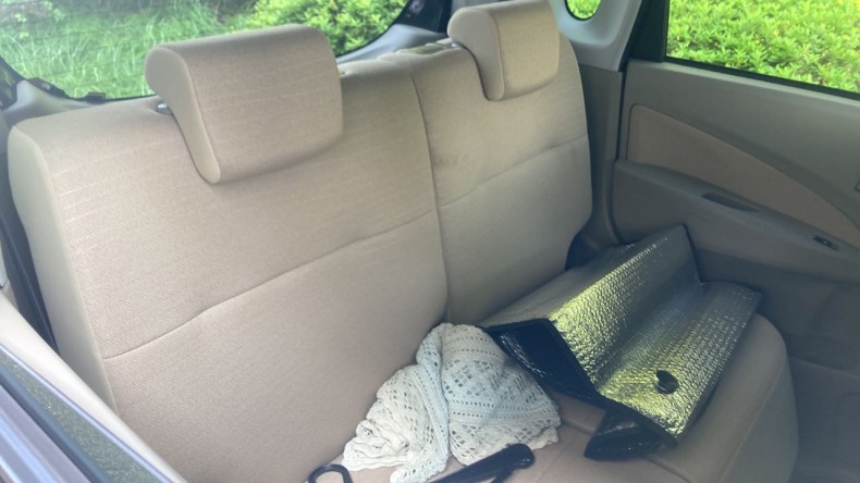 内装後方シート