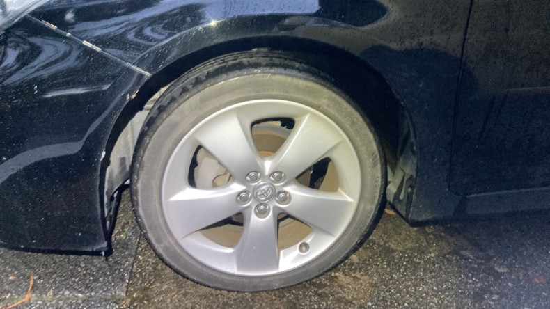 タイヤホイール前