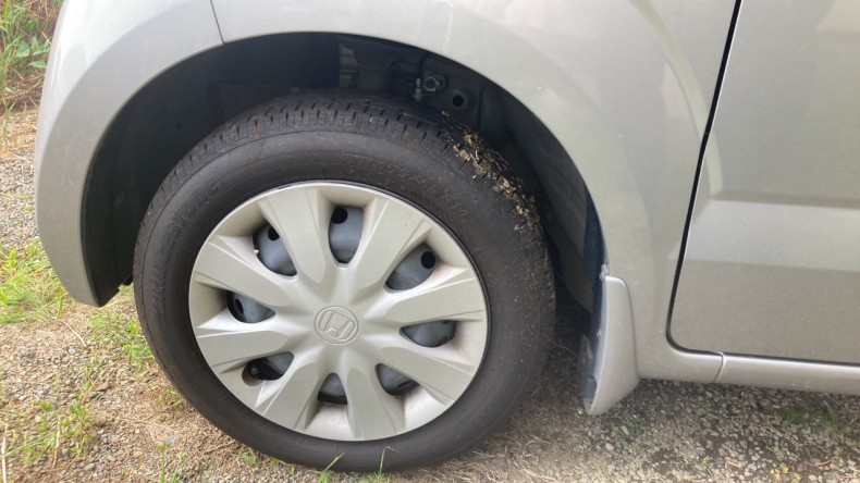 タイヤホイール前