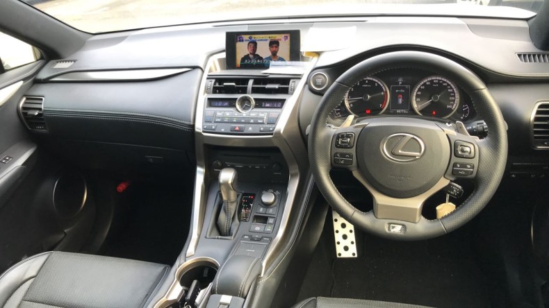 内装インパネ全体