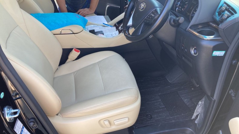 内装前方シート