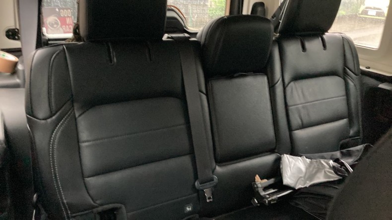 内装後方シート