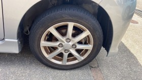 タイヤホイール前