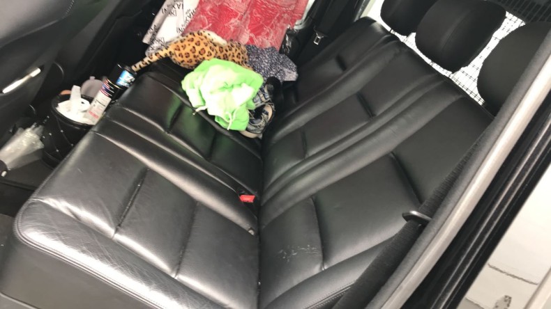 内装後方シート