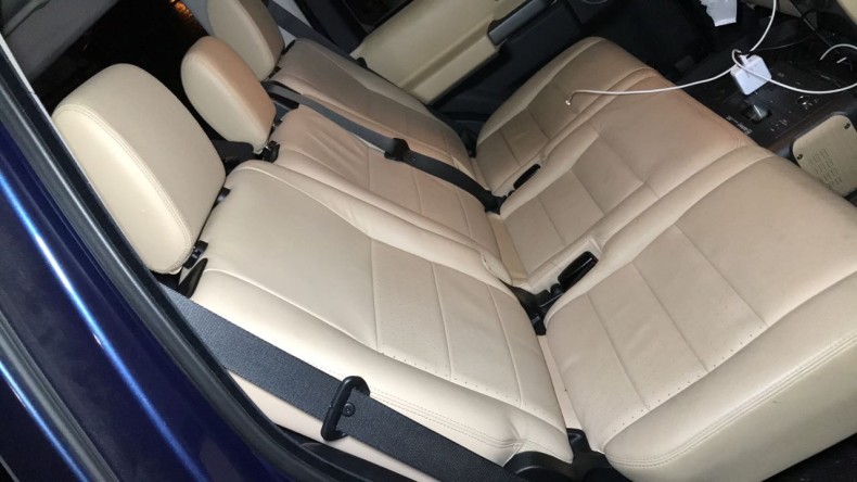 内装後方シート