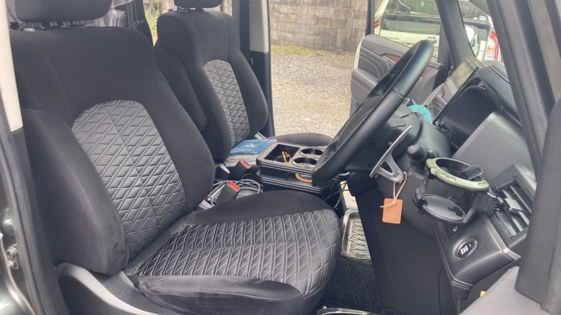 内装前方シート