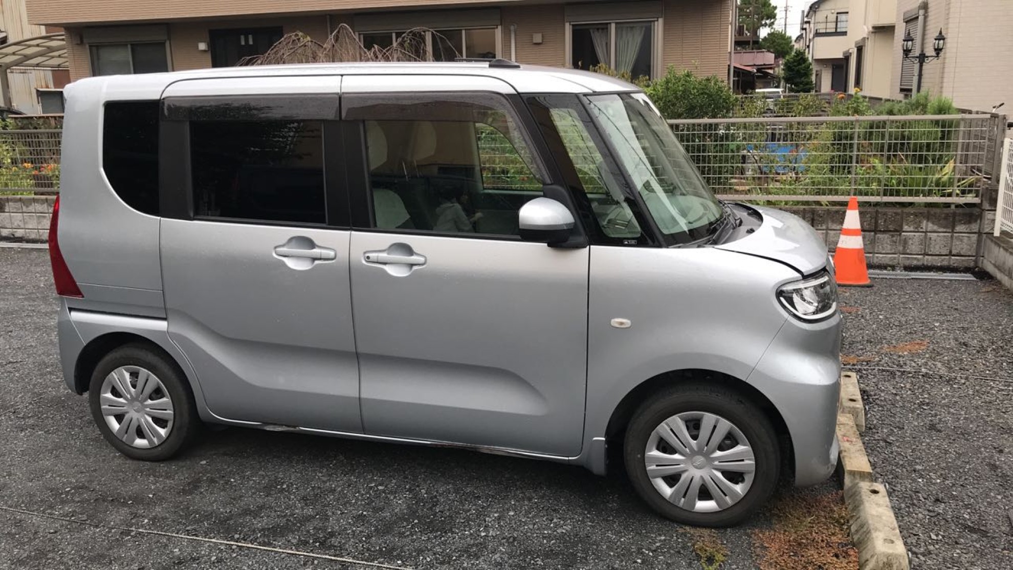 外装右