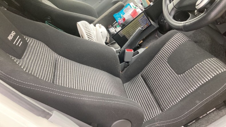 内装前方シート