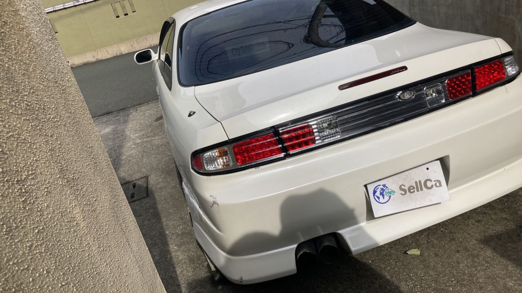 外装左後方