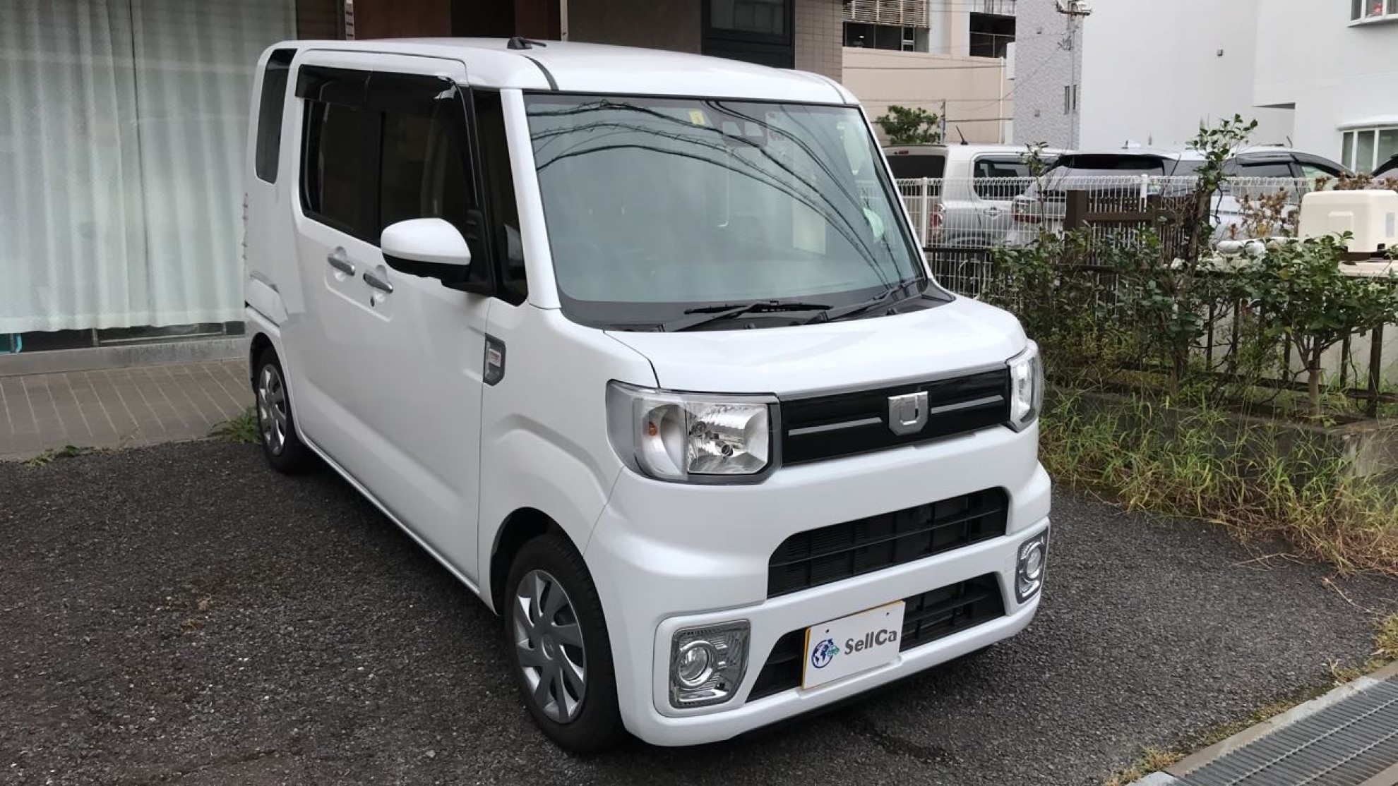 外装右前