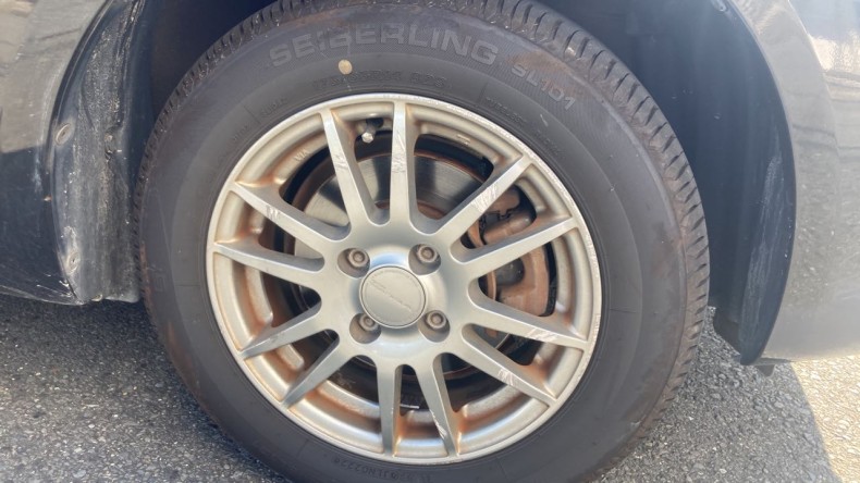 タイヤホイール前