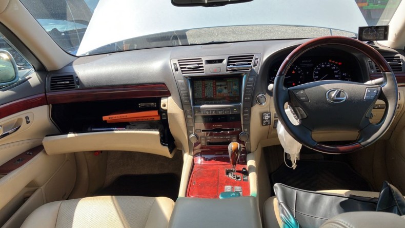 内装インパネ全体