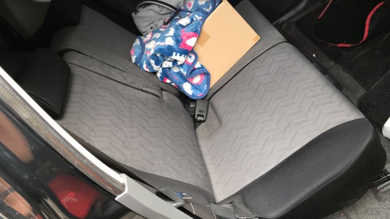 内装後方シート