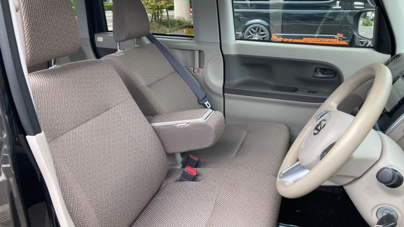 内装前方シート