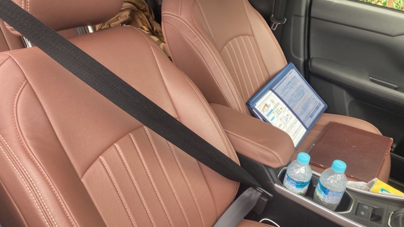 内装前方シート