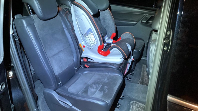 内装後方シート