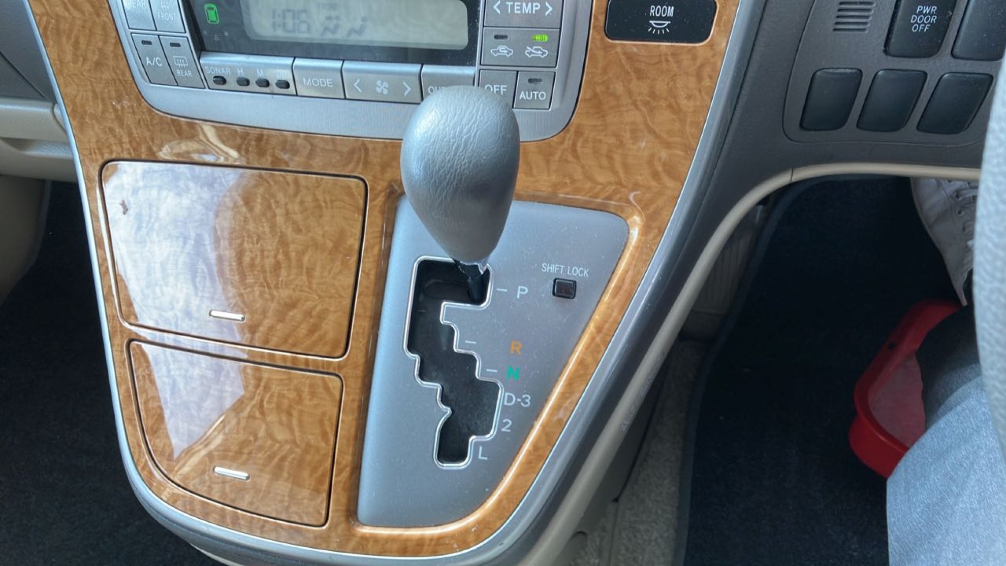 内装シフト