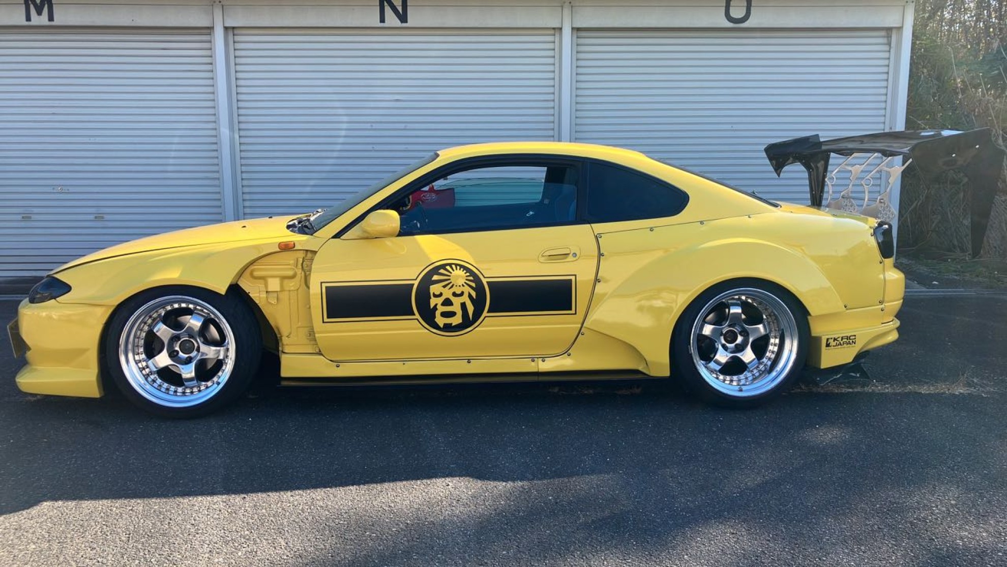 外装左